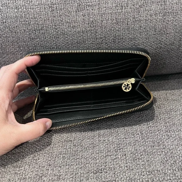 LIKE NEW Authentic Tory Burch Saffiano Leather Long Zip Around Wallet - Picture 5 of 8